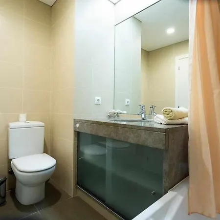 Elena's - Sea Views *