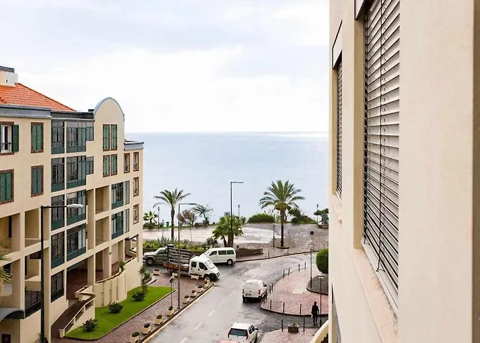 Elena's - Sea Views 아파트